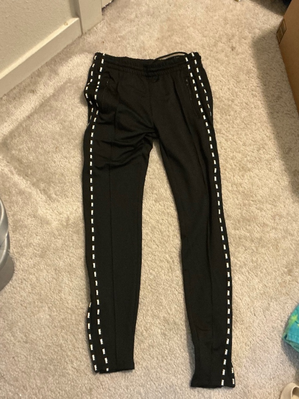 Victoria’s Secret PINK skinny jogger track pants